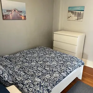  Homestay In Cozy River Heights Canada